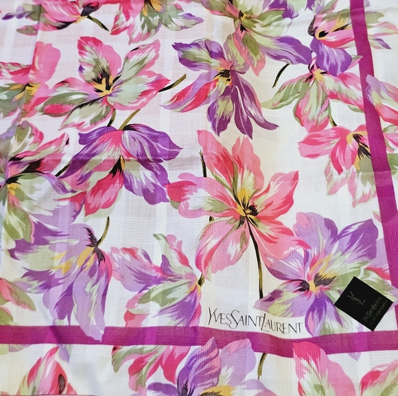 ❣️Yves Saint Laurent Hankerchief❣️ - Picture 3 of 7